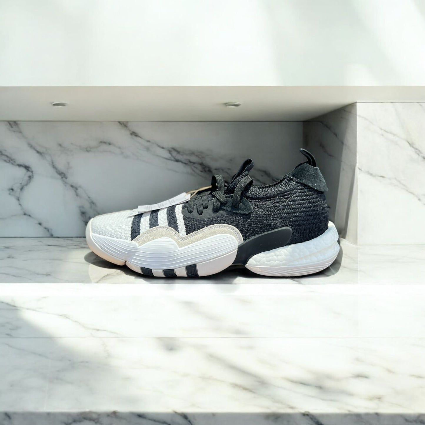 Adidas Trae Young 2 "Super Villian" SORTEO